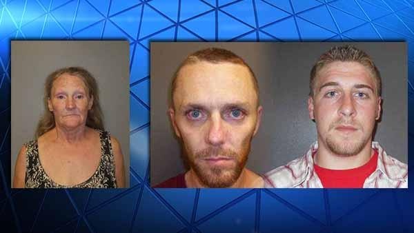 2 inmates escape from eastern Indiana jail through hole