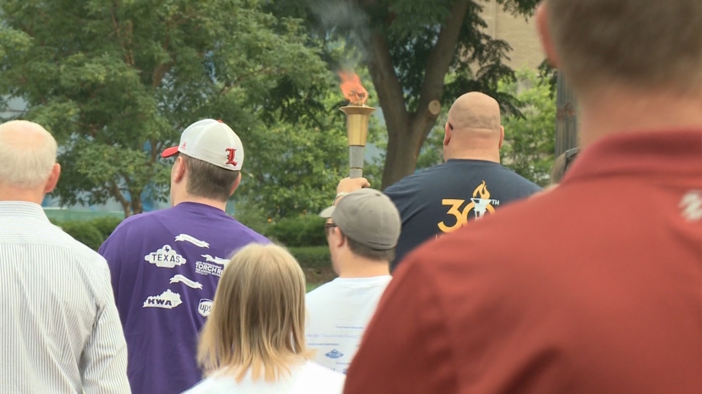 Bainbridge police run for Special Olympics