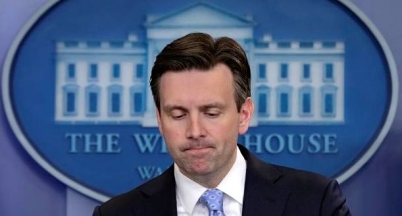 White House Press Secretary Josh Earnest speaks during a daily press briefing at the White House in Washington U.S