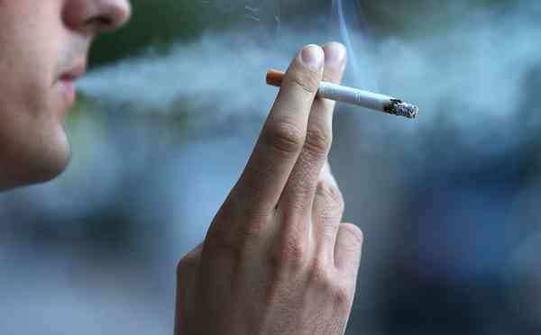 Canada is set to introduce compulsory plain packaging of cigarettes in a bid to cut the rate of smoking