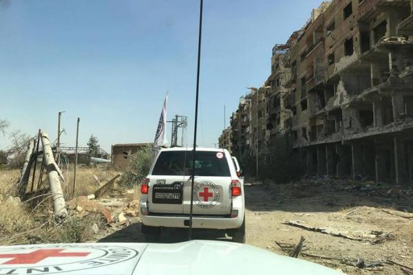 Syria: First aid convoy enters besieged Darayya since 2012