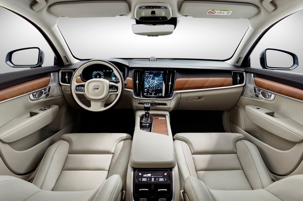 2017 Volvo S90 interior