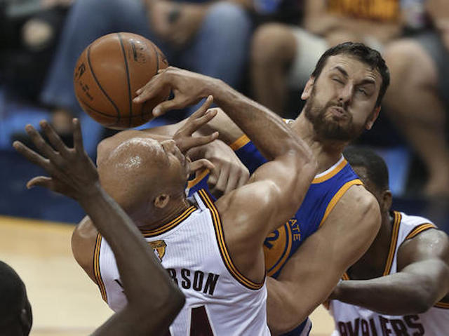 LeBron James Wanted To Fight After He Stepped Over Draymond Green And Got Hit In The Crotch