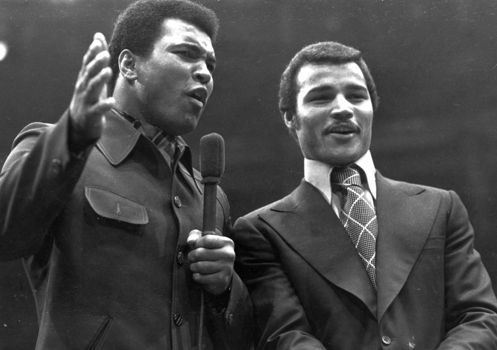 9th December 1974 American heavyweight boxer Muhammad Ali with British champion John Conteh