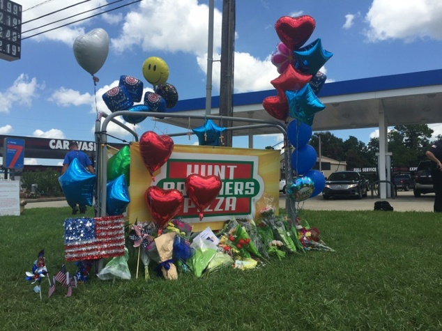 A makeshift memorial at the site of the police shootings in Baton Rouge Louisiana