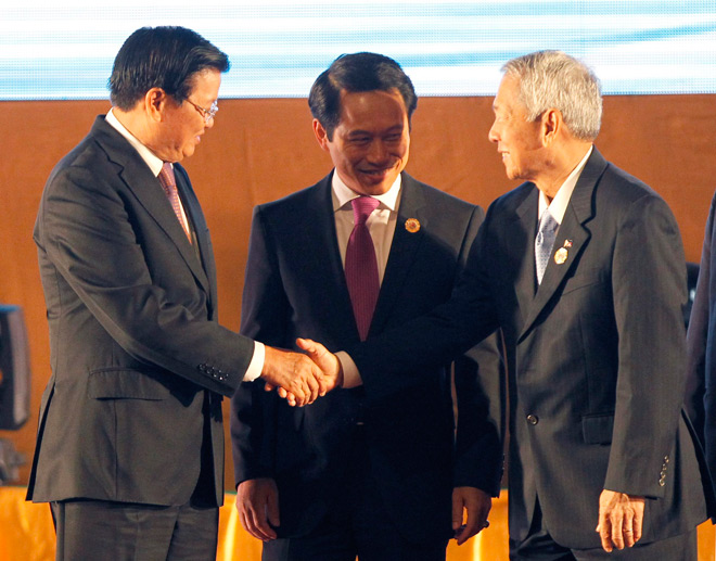 Ahead of gathering, ASEAN split on how to deal with China in South China Sea row