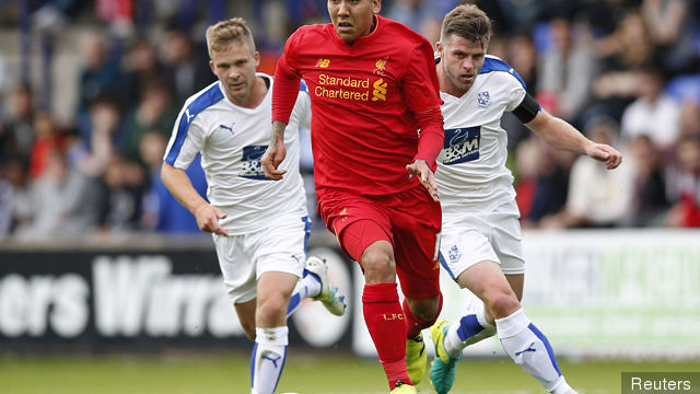 Liverpool's Roberto Firmino in action