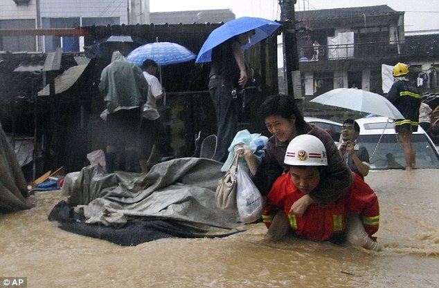 Heavy Rain Claims Ton Lives In China Millions Evacuated