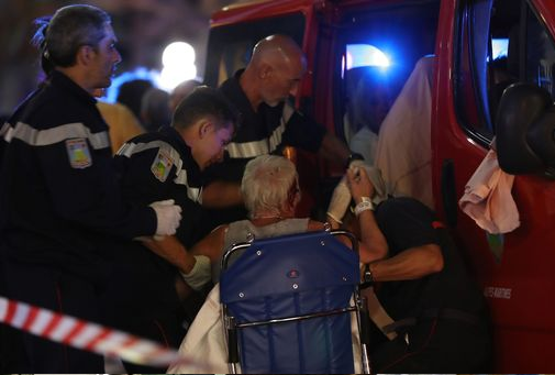 Truck plows into crowd of Bastille Day revelers in Nice, at least 75 dead sArtHead = 'Truck plows into crowd of Bastille Day revelers in Nice, at least 75 dead'