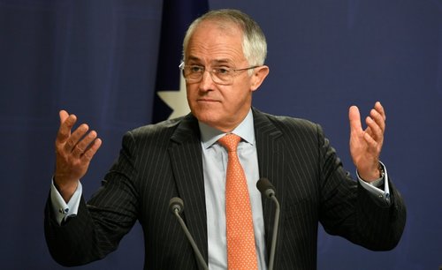 Turnbull edges closer to forming govt