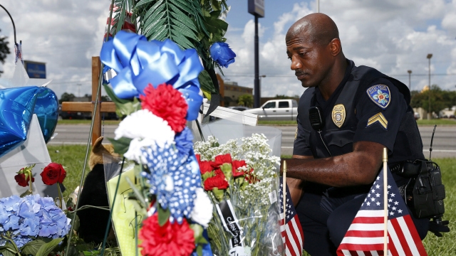 Baton Rouge shooting Gunman bypassed civilians as he deliberately 'targeted and assassinated&#039 policemen