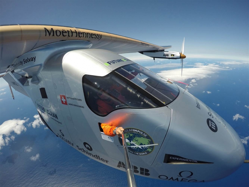 Image Solar Impulse 2 on final leg of round-the-world flight