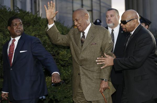 Cosby returns to court to seek dismissal of sex assault charges