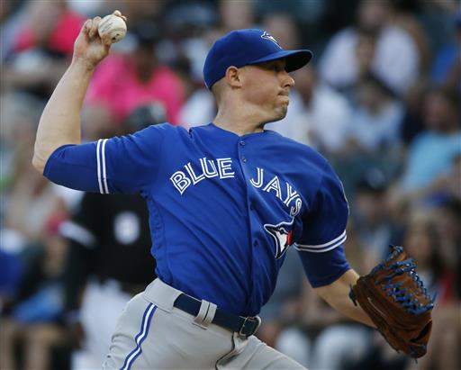 Blue Jays overcome 7 solo homers, hold off White Sox 10-8