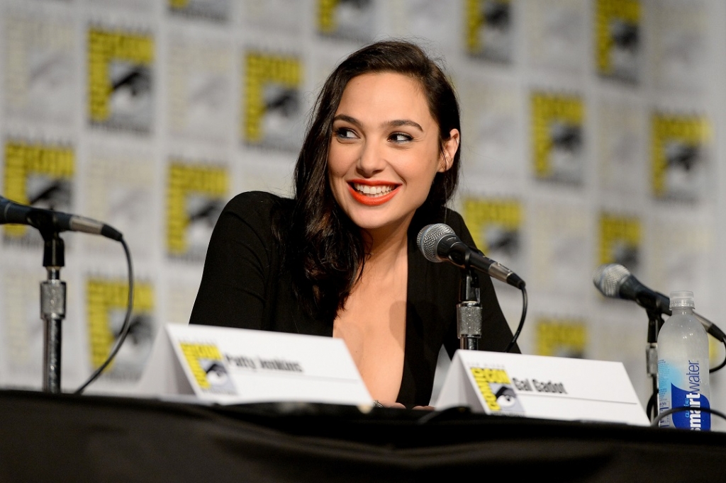 Gal Gadot Wonder Woman Panel Comic Con