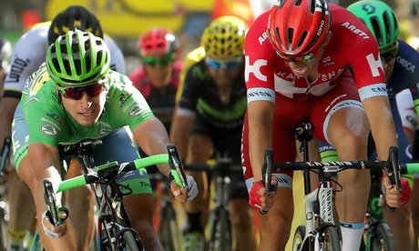 Cavendish sprints to fourth stage victory of 2016 Tour de France