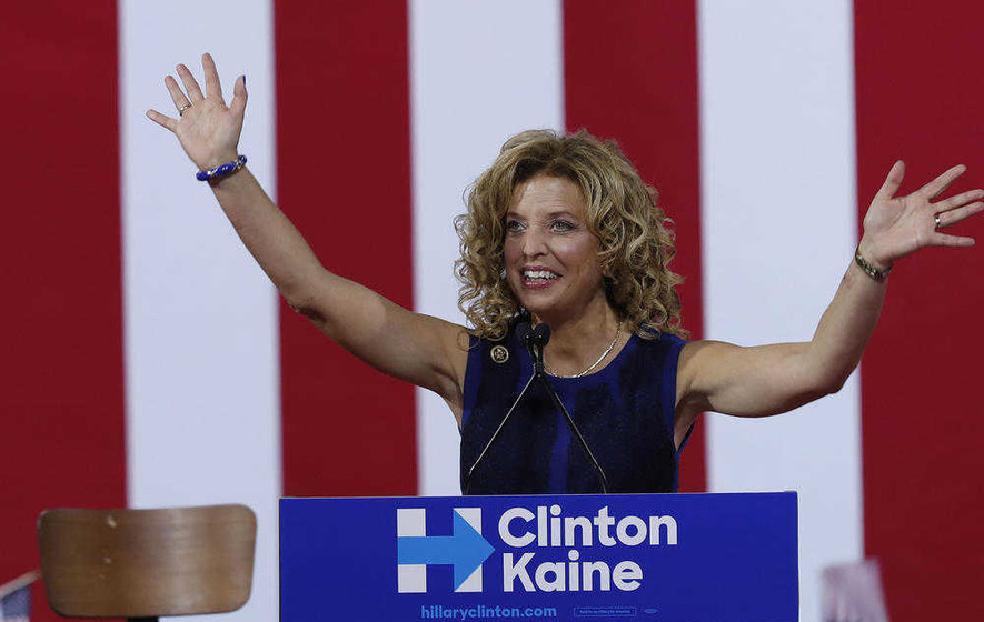 Debbie Wasserman Schultz quits US Democratic party over leaked email scandal