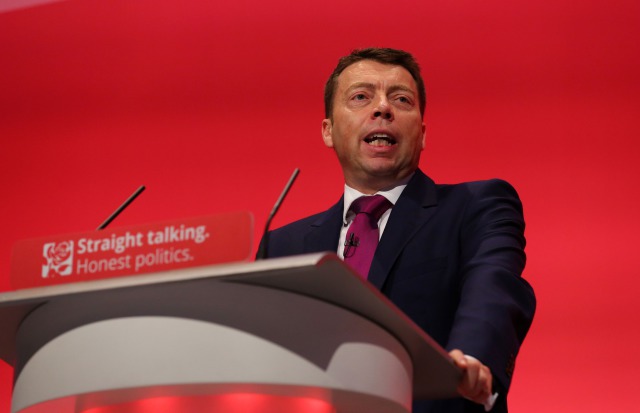 Labour to ban 'abusive' members from voting in leadership election