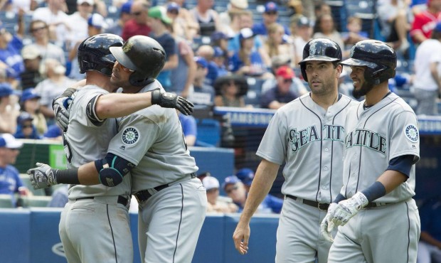 Nelson Cruz has 2-homer, 7-RBI day as Mariners clobber Blue Jays