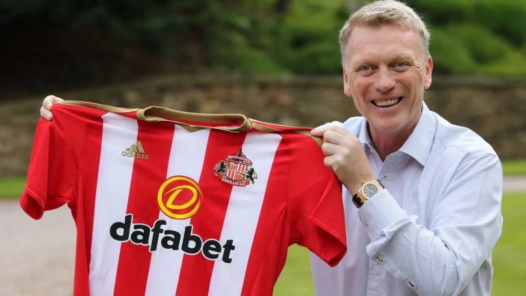 David Moyes signs for Sunderland