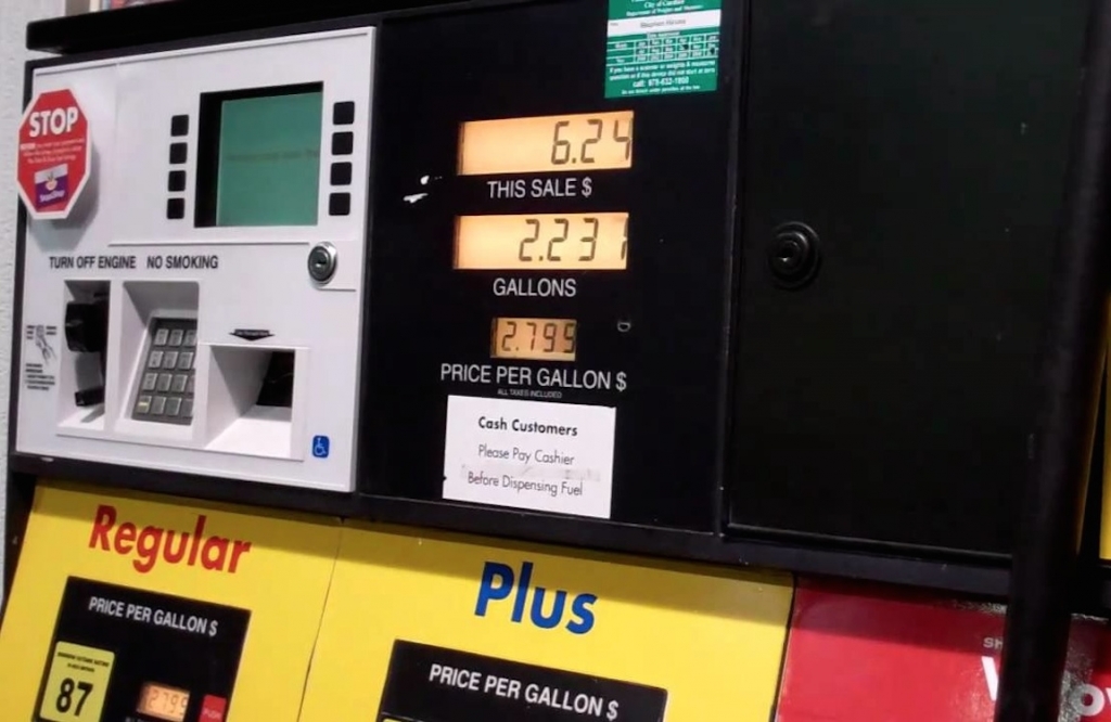 Despite Americans racking up the miles gas prices continue to fall as production remains high