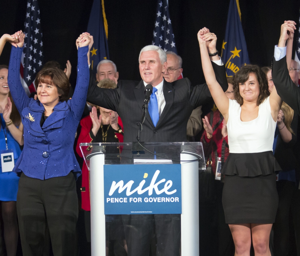 In introducing Mike Pence, Donald Trump keeps the spotlight on himself