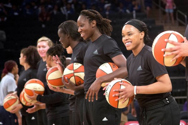 3 WNBA teams and their players fined for wearing #BlackLivesMatter shirts