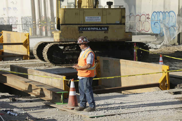 LA Sewage Spill Prompts Closure of Long Beach Coastal Beaches Monday