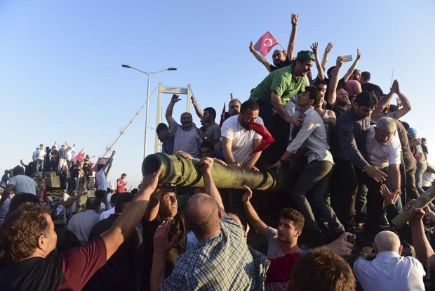 Erdogan Weeps at Friend's Funeral Killed During Coup Attempt