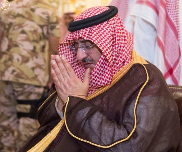 Mohammed bin Naif performs funeral prayers on the souls of security men who were killed in the terrorist attack in Medina