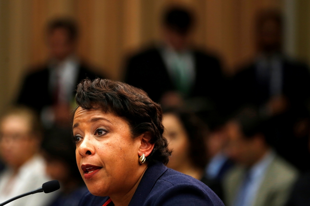 Lynch Avoids Clinton Email Questions in Testimony