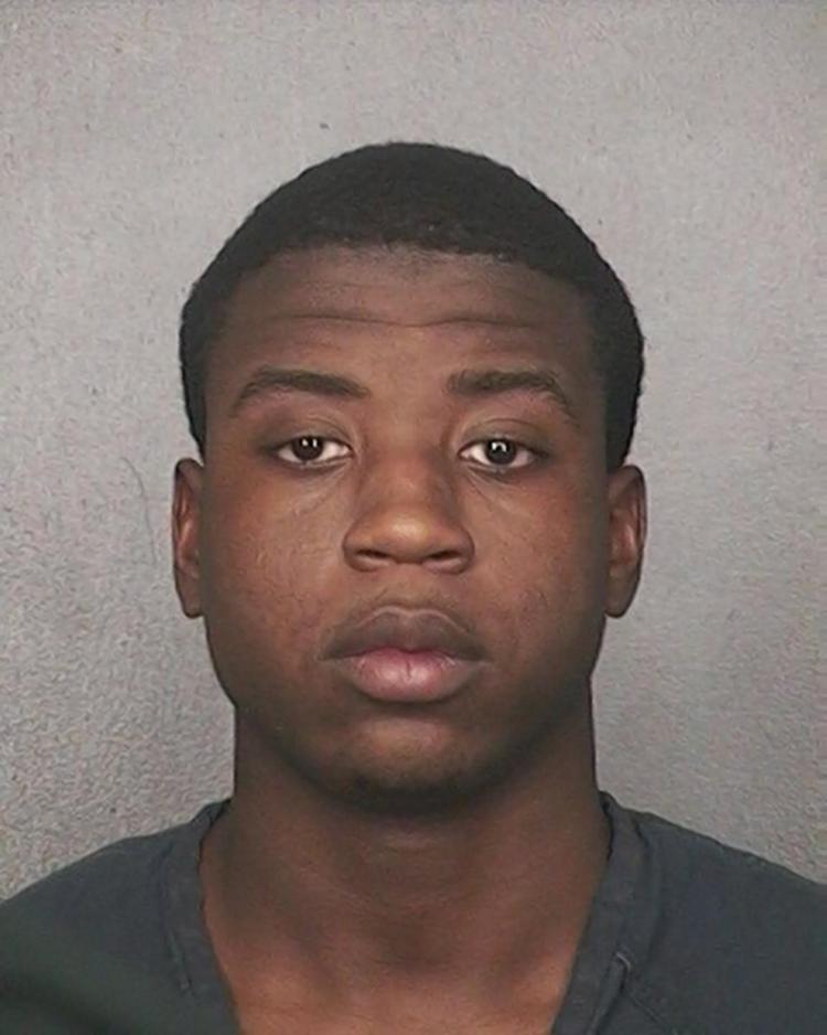 Dayonte Resiles 22 escaped the Broward County courthouse