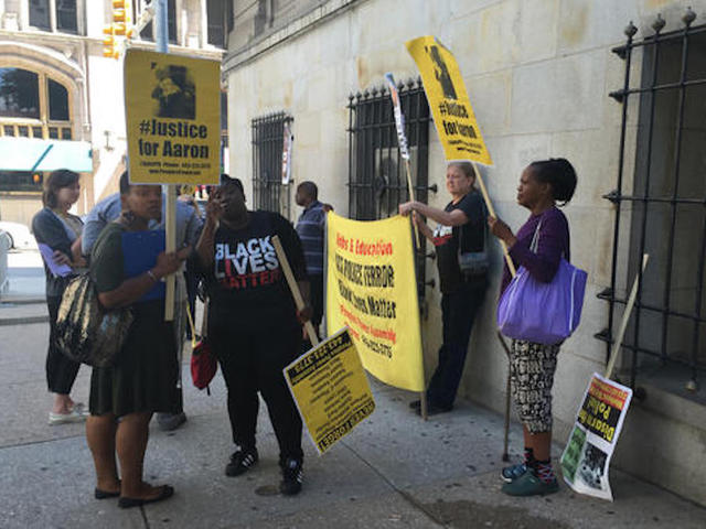 Officer charged in Freddie Gray death decides against jury trial