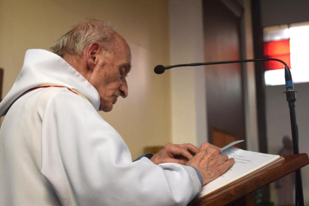 Elderly priest killed in French church