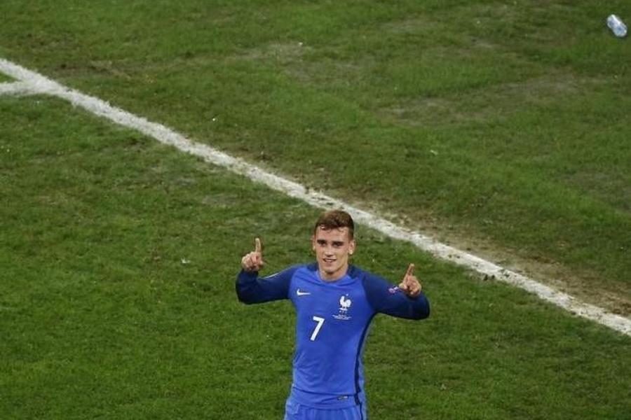 France's Antoine Griezmann celebrates after scoring a goal.  REUTERS  Eric Gaillard                
                
                  Reuters  Eric Gail