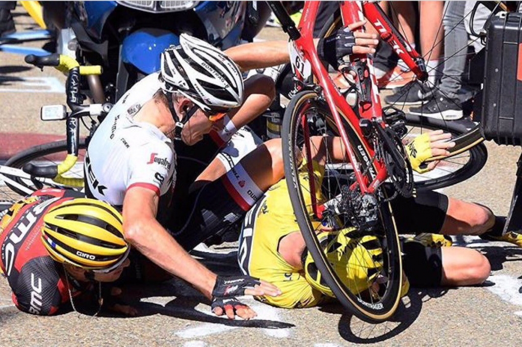 Chris Froome strengthens grip on yellow jersey after Tour de France crash chaos