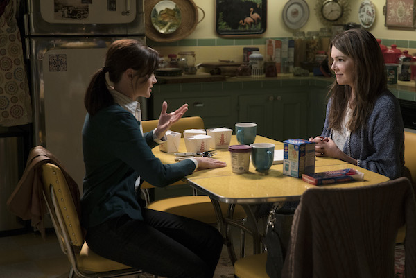 First Look At 'Gilmore Girls' Revival In New Trailer, Premiere Date Announced