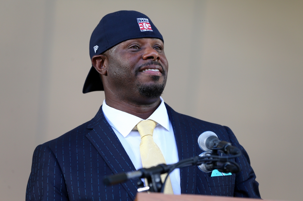 Inductee Ken Griffey Jr. speaks during the 2016 Hall of Fame Induction Ceremony at the National Baseball Hall of Fame on Sunday