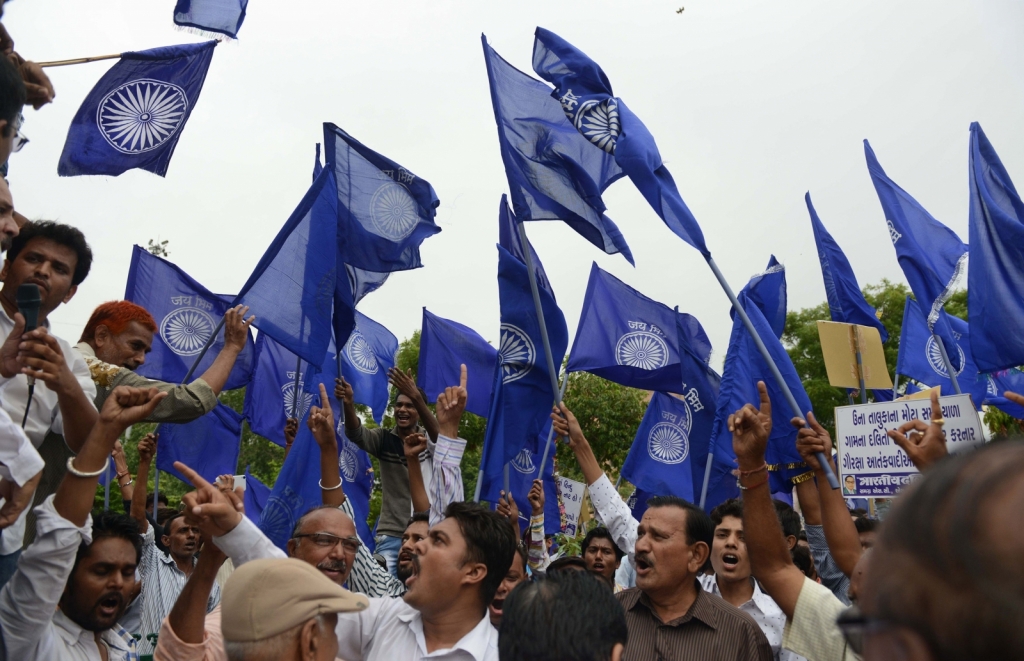 Anandiben Patel meets Dalit families of victims of Una incident, assures Govt support