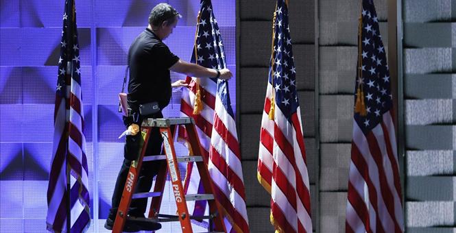 Clinton Dems put gun control at center of convention stage