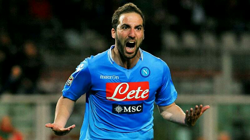 Napoli Striker Higuain Undergoes Juventus Medical