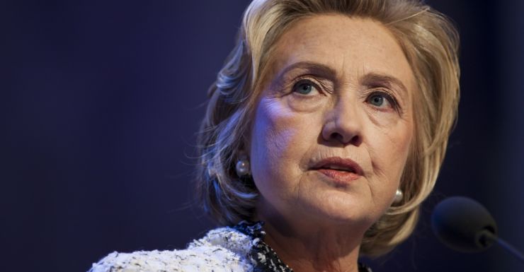 Hillary Clinton meets with FBI in ongoing probe into the email scandal