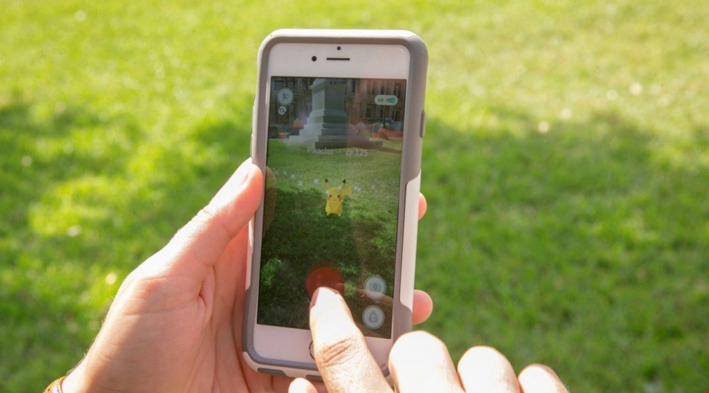 Record-breaking Pokemon Go launches in UK