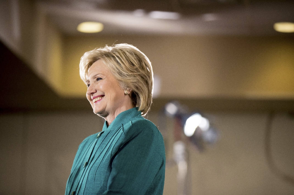 Clinton to reveal pick for vice president today in a text message to supporters