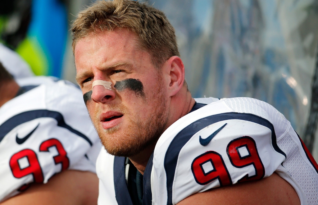 Report J.J. Watt undergoes back surgery