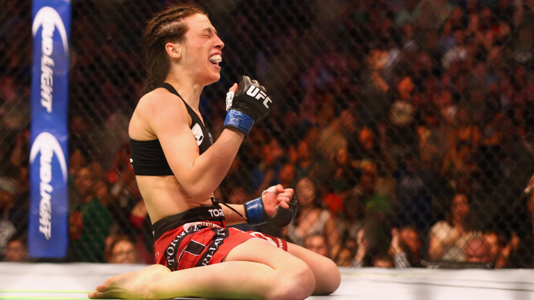 Joanna Jedrzejczyk is still the UFC strawweight champion after defeating Claudia Gadelha