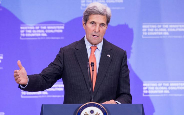 Kerry urges phasing-out of toxic greenhouse gases