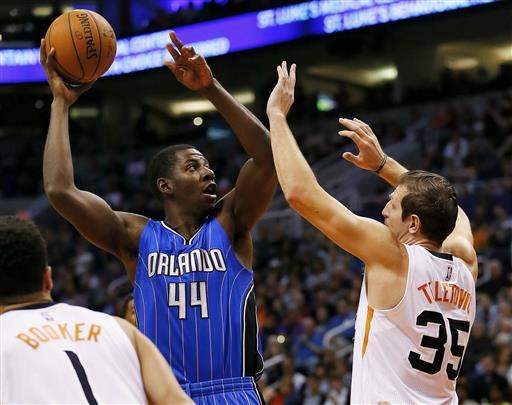 AP Source: Center Ian Mahinmi agrees to deal with Wizards