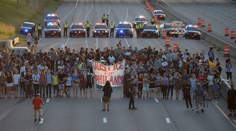 Minn. protests turn violent, injuring 21 officers