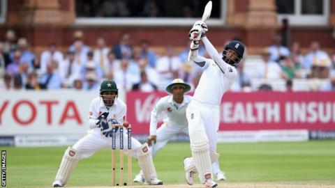 Moeen Ali is bowled by Yasir Shah